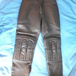 Ashman Women's Motorcycle Trousers 
Size 14
Good Condition 
Collection Only