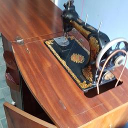 treatie operation vintage sewing machine a few scratchespecially must collect