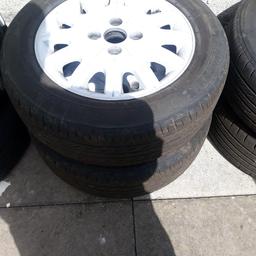 in gud condition  all gud tyres bin sprayed gloss white  4stud