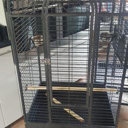 Lovely cage in great clean condition
