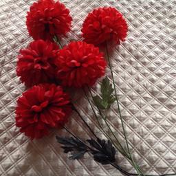 Price is for 1. Collection only. Large artificial flowers on a long stem. 2 have black stems and 3 have green stems. Used but in very good condition.