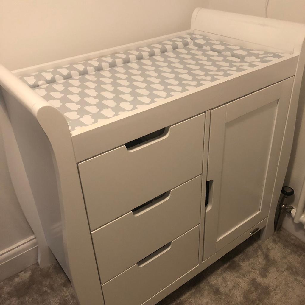 Obaby lincoln hotsell changing unit