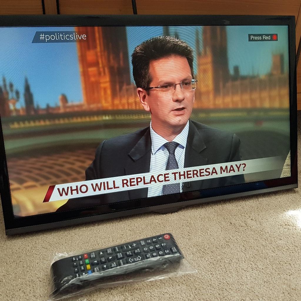 samsung 22 inch LED tv with remote in TW14 London for £50.00 for sale