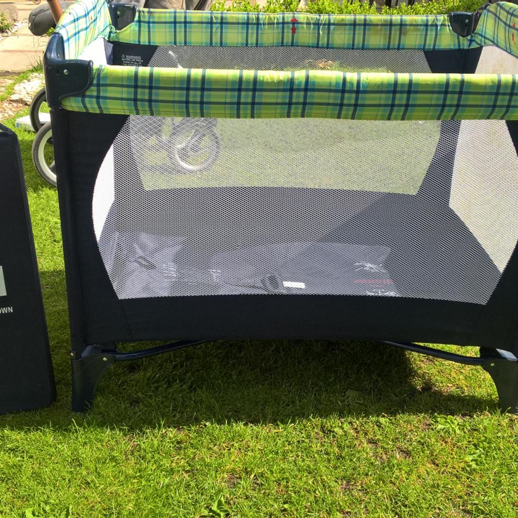 Baby Travel Cot in Wigan for £10.00 for sale Shpock