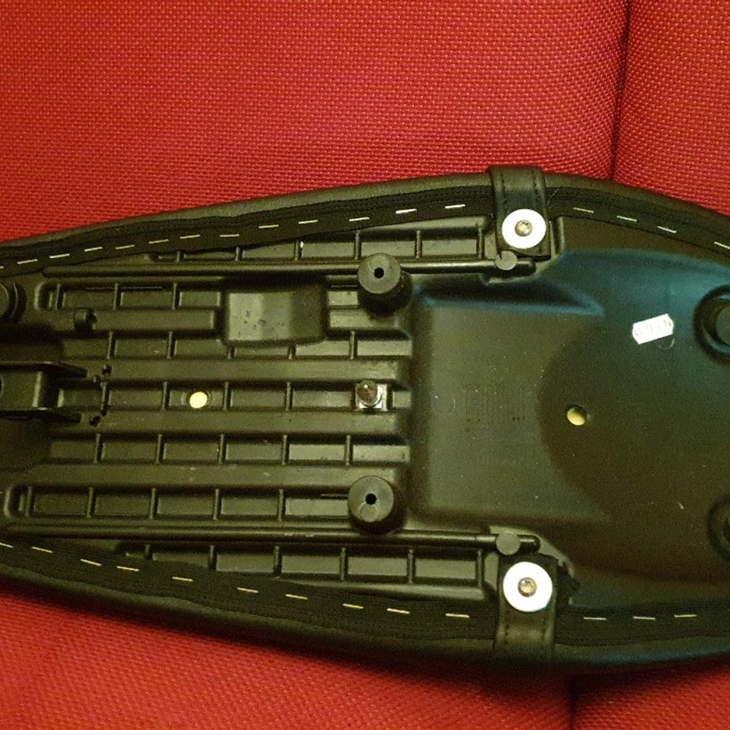 moto guzzi v9 bobber seat height