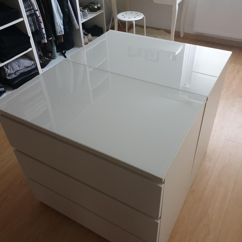 IKEA Malm Kommode & Glasplatte in 70439 Stuttgart für 75,00 € zum Verkauf