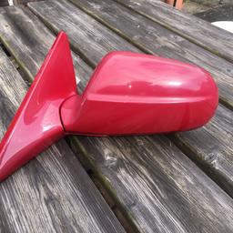 Red N/S electric wing mirror for Honda Prelude 5th Gen.

Slight paint fade but otherwise good condition.