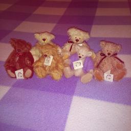 6 very collectable Hardy Bears. Made of Mohair. All Ooak. Very good condition. Original labels.