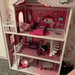Large Dolls House bought from Smyths - Great used Condition.
Pick up Huyton L36 x