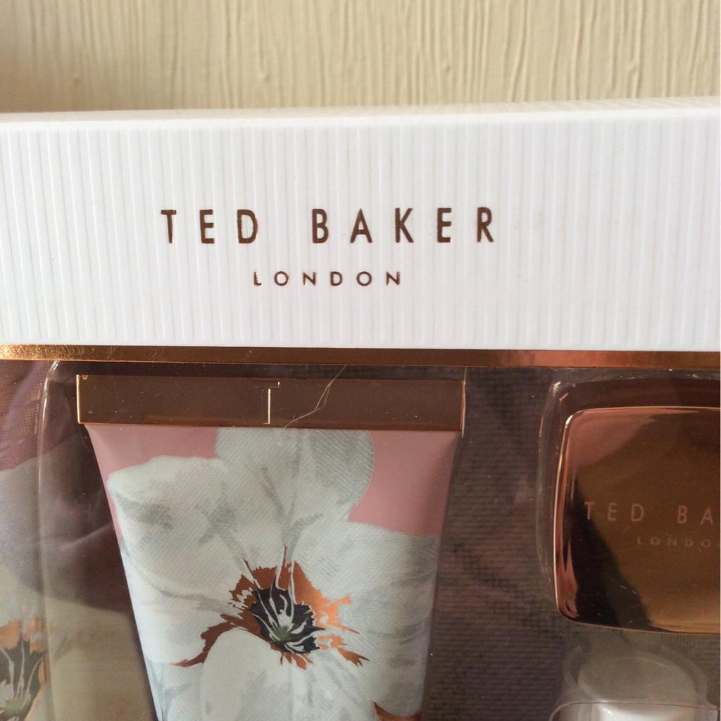 ted baker pause for a pamper gift set