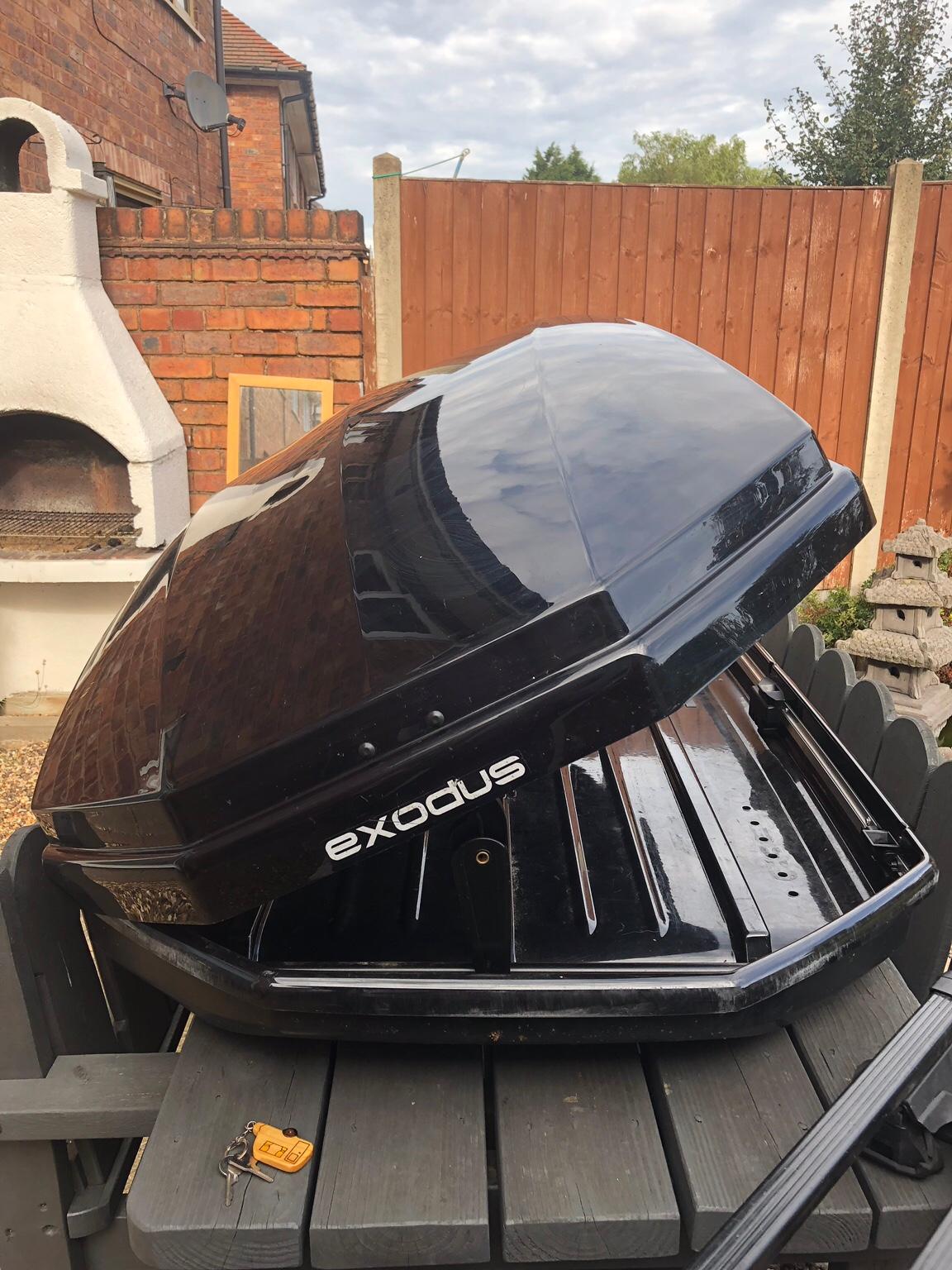 Thule Exodus Roofbox with bars & brackets in WS10 Sandwell for £175.00