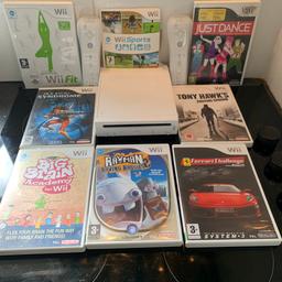 Wii bundle with 8 games. Good condition. Can deliver locally. Thanks for looking :)