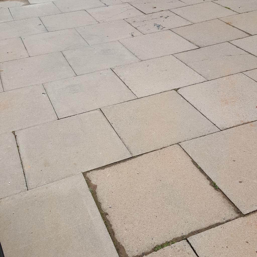 paving slabs 2x2 in B91 Solihull for £1.00 for sale Shpock