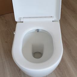 biete taharet Dusche WC spühlrandlos wand hänge wc inklusive.armtur und wc sitz
Masse B x T x H .36 x 55 x 37cm
selbst Abholung oder Aufpreis kann auch senden 25 €