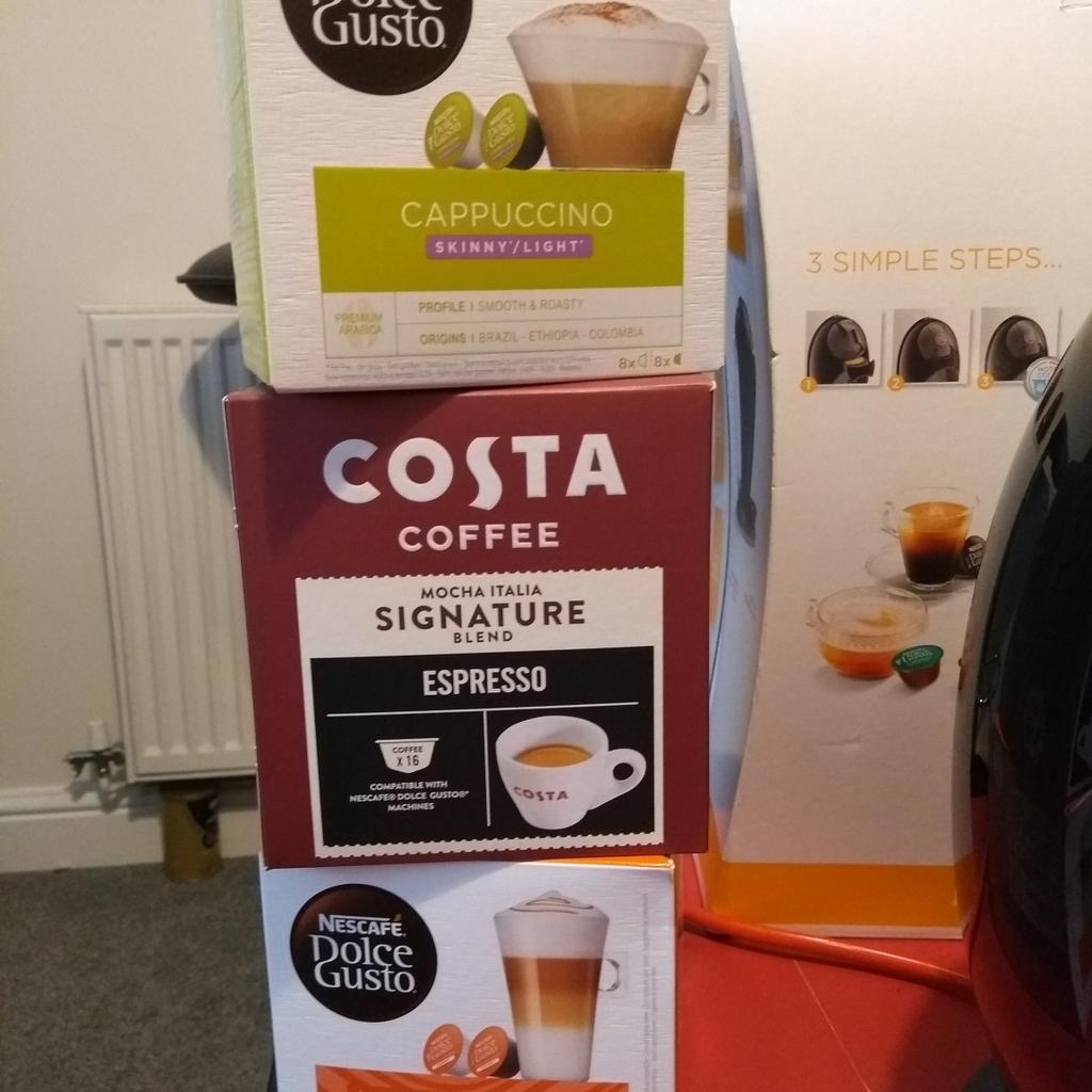 DeLonghi Dolce Gusto Coffee Machine in WR1 Worcester for £30.00 for