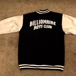 Billionaire boys club jacket in excellent condition 
It’s L but can fit M (oversized)
No defects 
Cash or pay pal