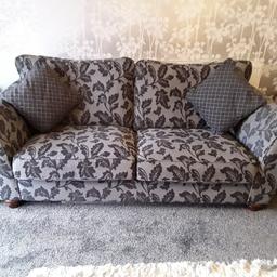 Ashdown sofas from Oak Furniture Land with scatter cushions (can be seen on their website). 100% solid hardwood. Just over a year old. Original cost around £1,600 will accept £250 for a quick sale. Very good condition. Needs to be seen to be appreciated. Collection only.
