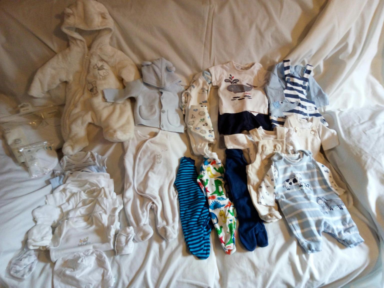 BUNDLE 20+ BOYS CLOTHES. TINY BABY in SK3 Stockport für £ 20,00 zum