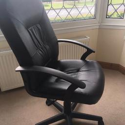 Good condition very comfortable can deliver local or pick up