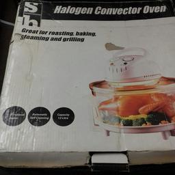 New never used in box Halogen Convector Oven 12 L capacity
