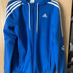 New, never worn genuine Adidas hoody
Men’s size small
Collection selston
Please look at my other items 😊