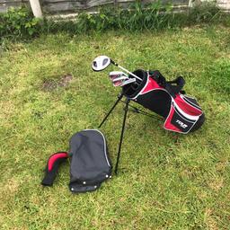 Junior golf set
Used but only used a few times
Including:
Carry bag with stand and cover
1 Driver/wood
2 irons
1 putter
Driver sock
*Collect only*
