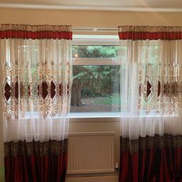 Red and cream colour curtains L229cm W 7m