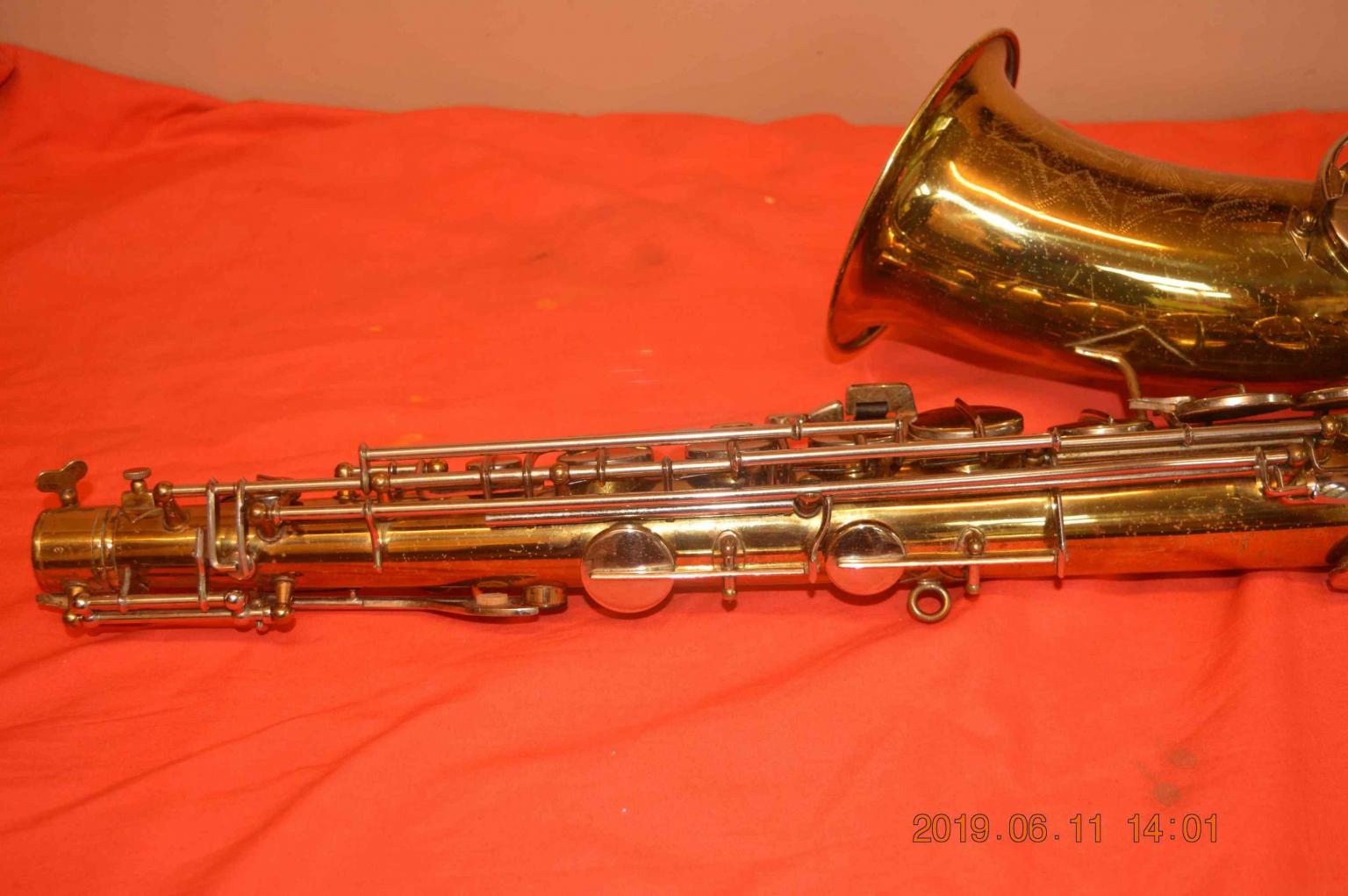 Vintage Dearman President Tenor Saxophone in LA1 Lancaster for £150.00
