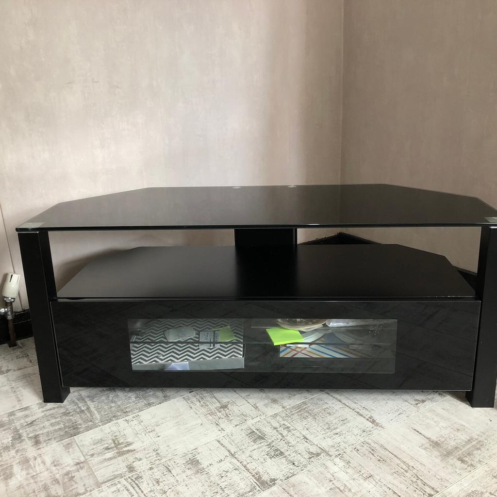 Modern Black TV Stand in E4 London for free for sale Shpock