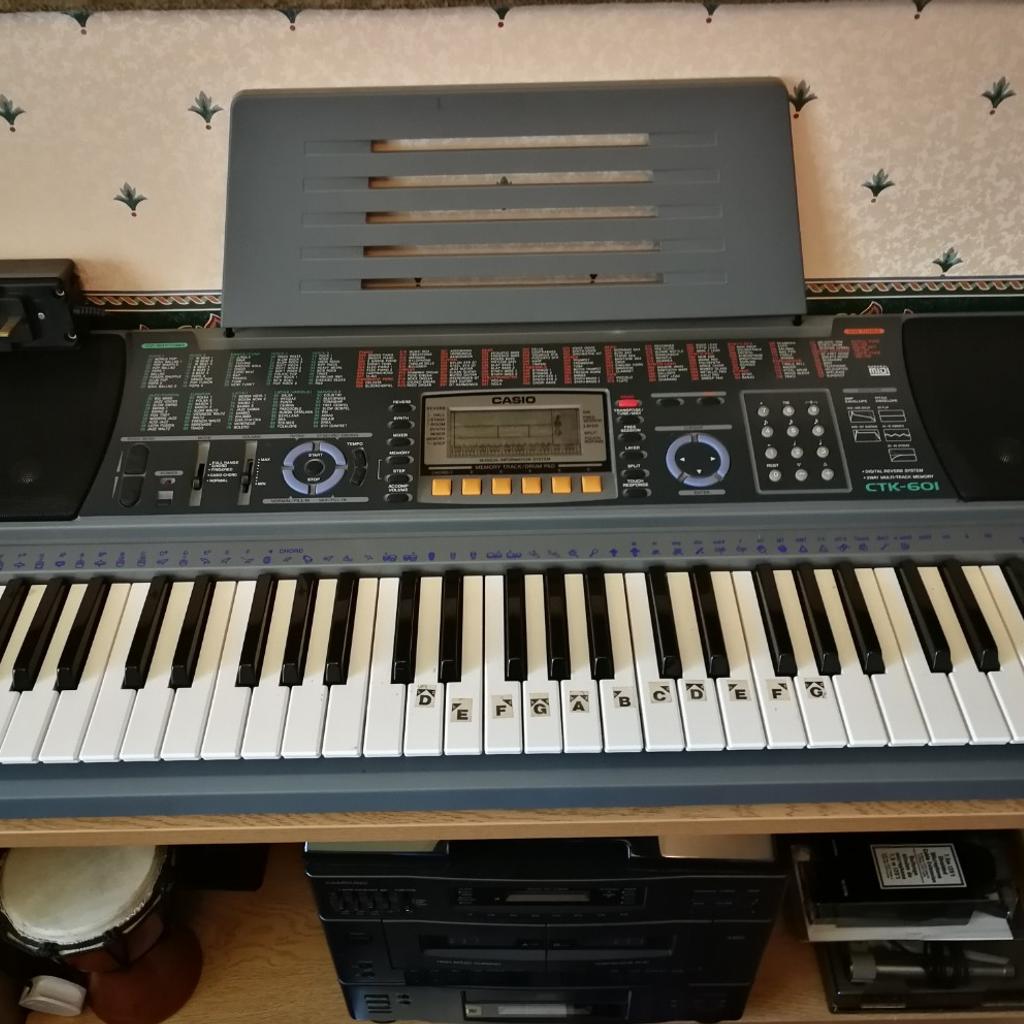 Casio Electric Keyboard in HD4 Kirklees für £ 20,00 zum Verkauf | Shpock AT