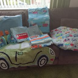 boys bedroom bundle single quilt and pillow case

curtains 54drop
car throw
large pillow bed storage
book ends
RUG NOW SOLD