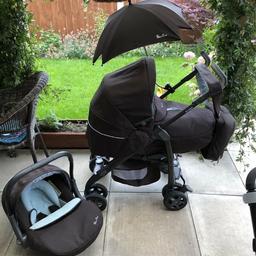 While travel system including nappy bag, parasol , rain cover and baby cot . Very good clean condition.

Collection only Euxton or deliver locally, a charge will incur if too far.