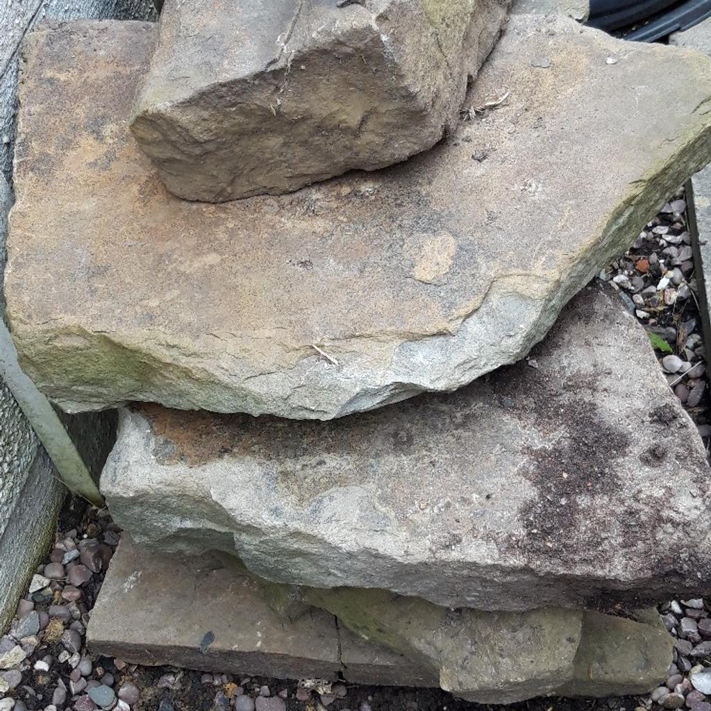 large garden stones rockery stones in WN3 Wigan for £15.00 for sale