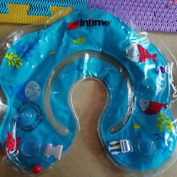 Verkaufe hier einen gut erhaltenen, gebrauchten Schwimmring für Babys. Der Schwimmring wird aufgeblasen und um den Hals befestigt, somit kommt das Baby nicht unter Wasser.

Versand möglich gegen Aufpreis von 1,49€.
PayPal möglich