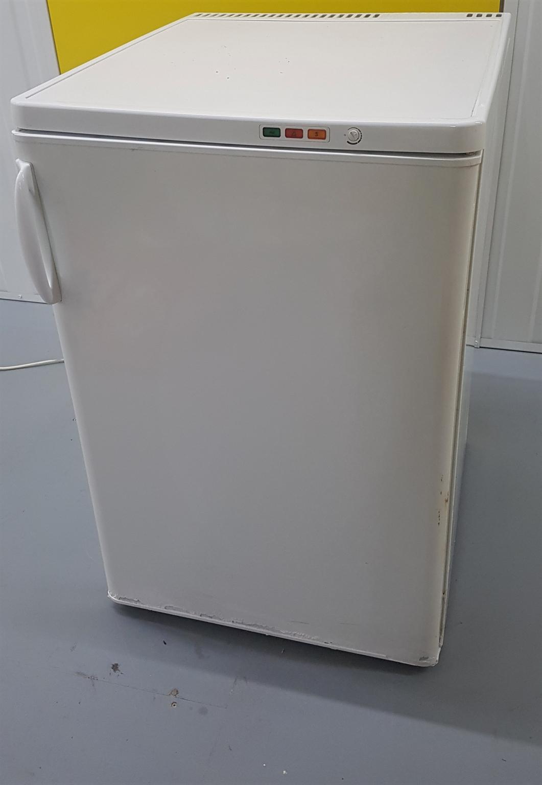 Zanussi Under Counter Freezer in TW8 London for £45.00 for sale Shpock