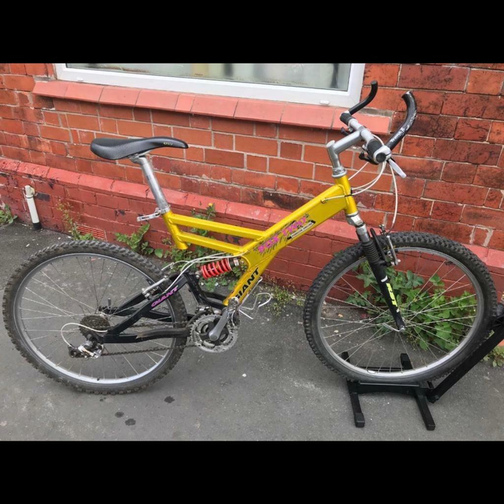 Giant box best sale two mountain bike