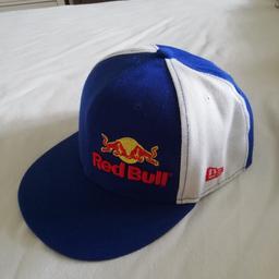 Originale Red Bull Cap im guten Zustand
Größe 7 3/8
