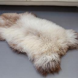 BRAND NEW, 100% NATURAL GENUINE SHEEPSKIN
Extra Large Sheepskin Rug 125cm long / 75cm wide.

Milky Coffee, Light brown, Cream

£65 on collection