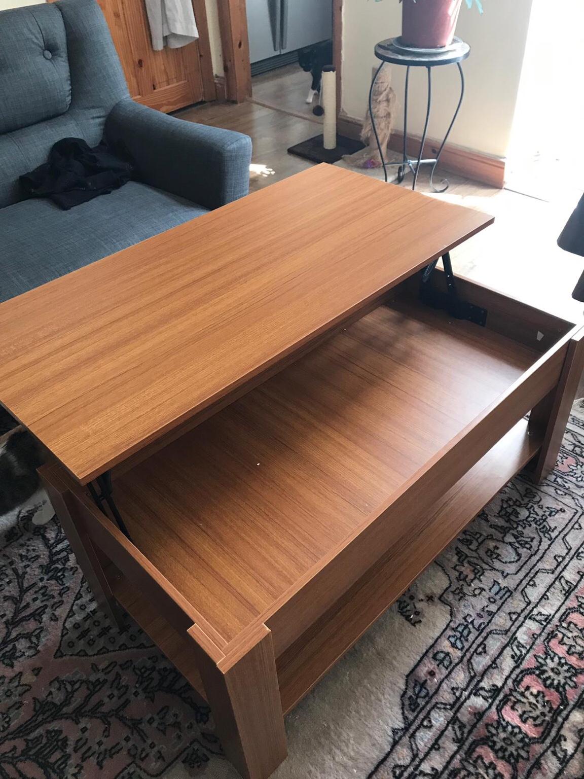 Wooden table with storage in B11 Birmingham für 40,00 £ zum Verkauf ...