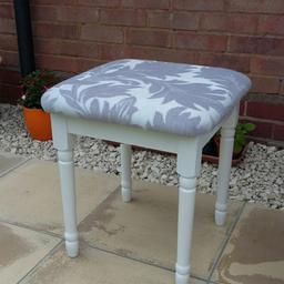 Been painted and seat recovered ( please see pictures). Am also  selling a matching chair in seperate ad.
Collection only.
