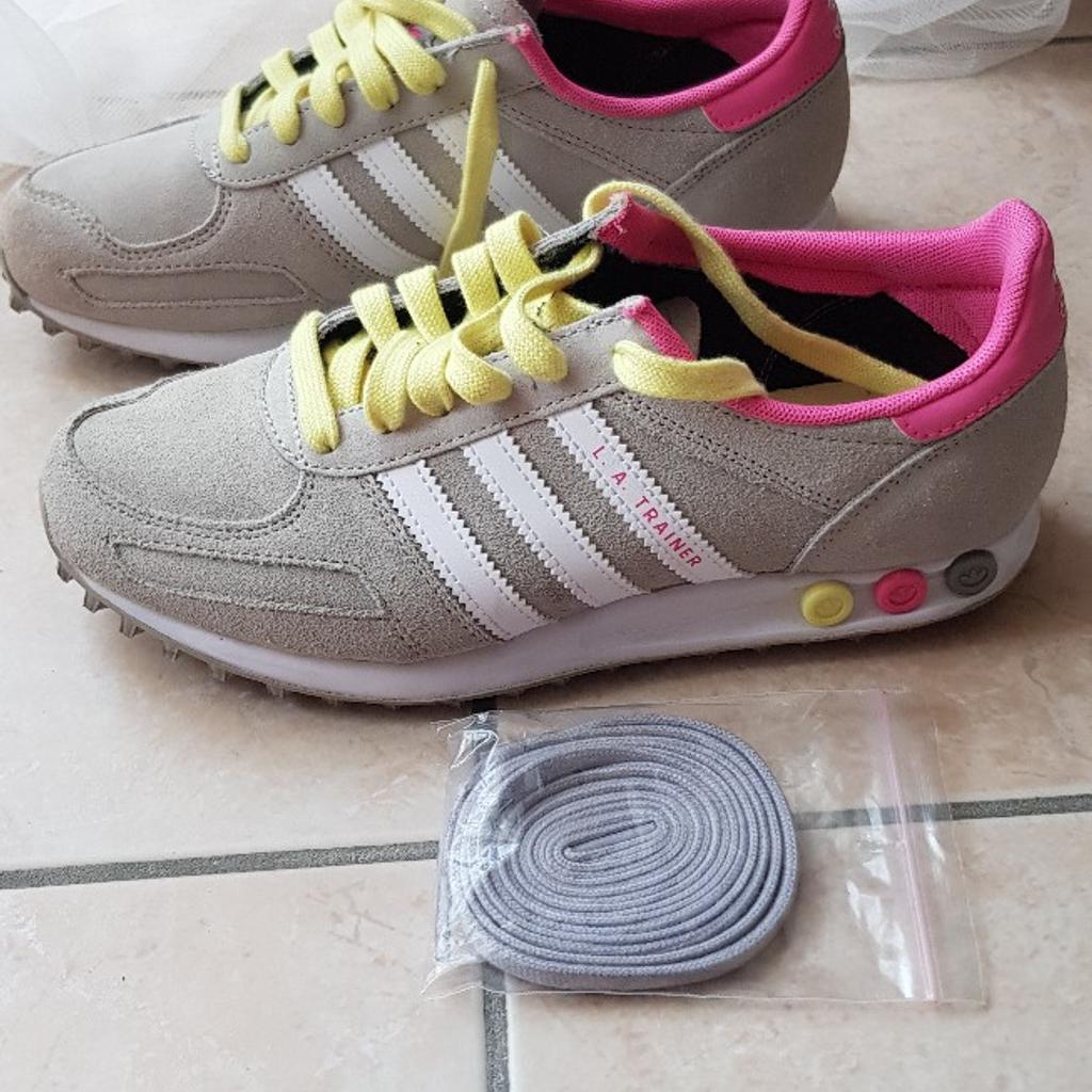 Adidas trainer outlet indossate