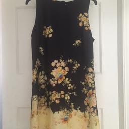Gorgeous dress size 10, lovely fit! Pick up Orrell area