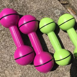 Set of 4 dumbbell weights in good condition 
only £10
collection from nn4 northampton or i can deliver please ask for a quote
any questions please ask