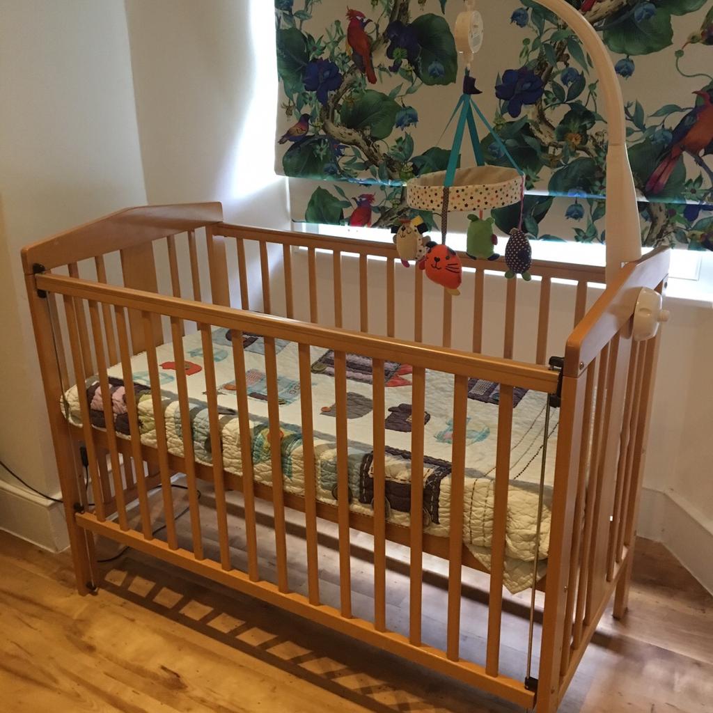 Mamas&Papas Baby Cot Bed in N16 Hackney for £50.00 for sale Shpock