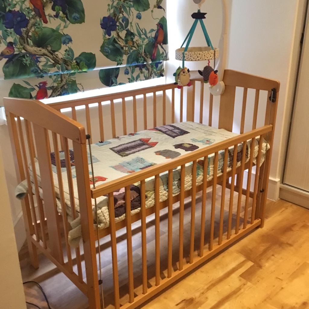Mamas&Papas Baby Cot Bed in N16 Hackney for £50.00 for sale Shpock