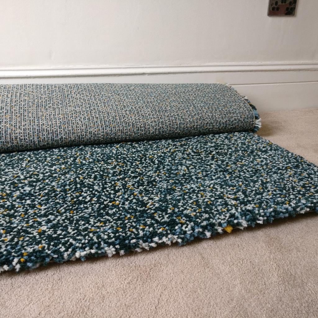 Large IKEA rug (Vindum) blue-green high pile in N8 Haringey for