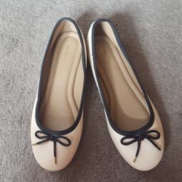 Cream leather pumps from John Lewis - size 38 - only worn indoors- I am a size 5 however never worn outside due to them being small 38 !!
A couple of marks and bow detail missing gold on one - all seen in photos. But a lovely pair of shoes.