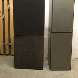 4 funktionstüchtige Holz-Lautsprecher aus den 70er Jahren; Hersteller WHD 2 mal à 36 x 41 cm und 2 mal à 25 x 45 cm; Preis natürlich für alle 4 Boxen