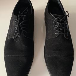 Neue, ungetragene Schuhe von JOOP!
Größe 43,5
Schwarzes Wildleder