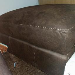 Chocolate brown leather ottoman box
A nice modern ottoman also can be used a seat, comfortable with white stitch design all the way round
Perfect for storage